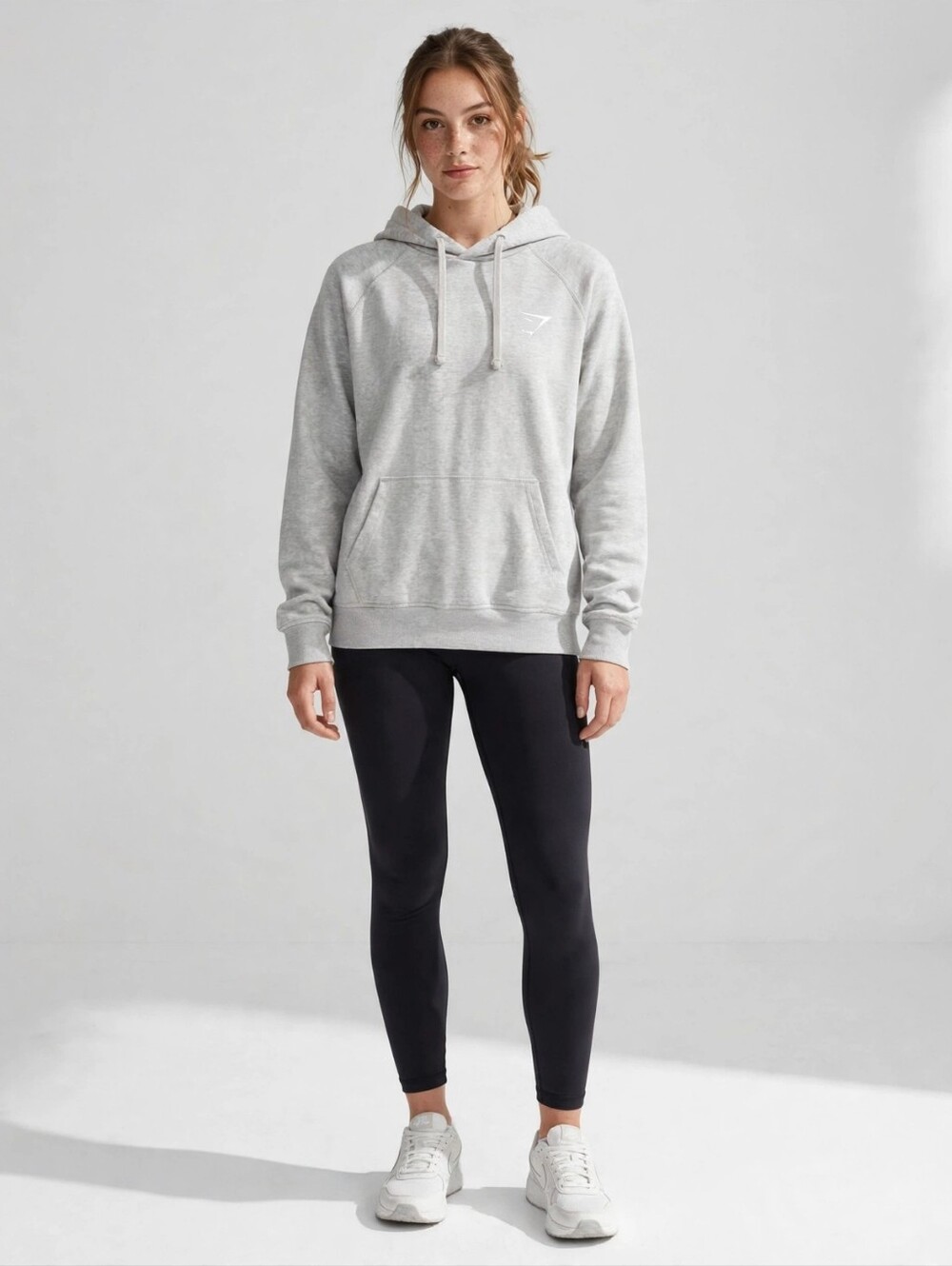 Gymshark Wmns Sz M Solid Light Gray Pullover Hoodie Pouch Logo Active Fall Run